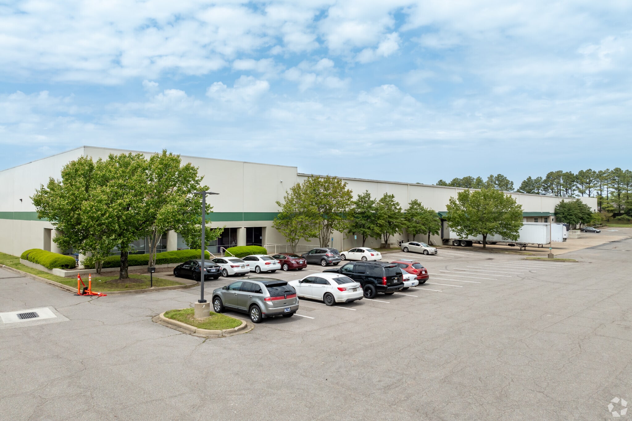 4605 Hickory Hill Rd, Memphis, TN à louer Photo principale- Image 1 de 5