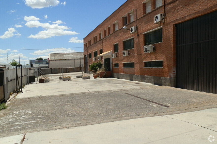 Industriel dans Mejorada del Campo, MAD à vendre - Photo du bâtiment - Image 3 de 12