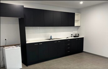 43 Patch Cct, Laverton North for lease Interior Photo- Image 1 of 4