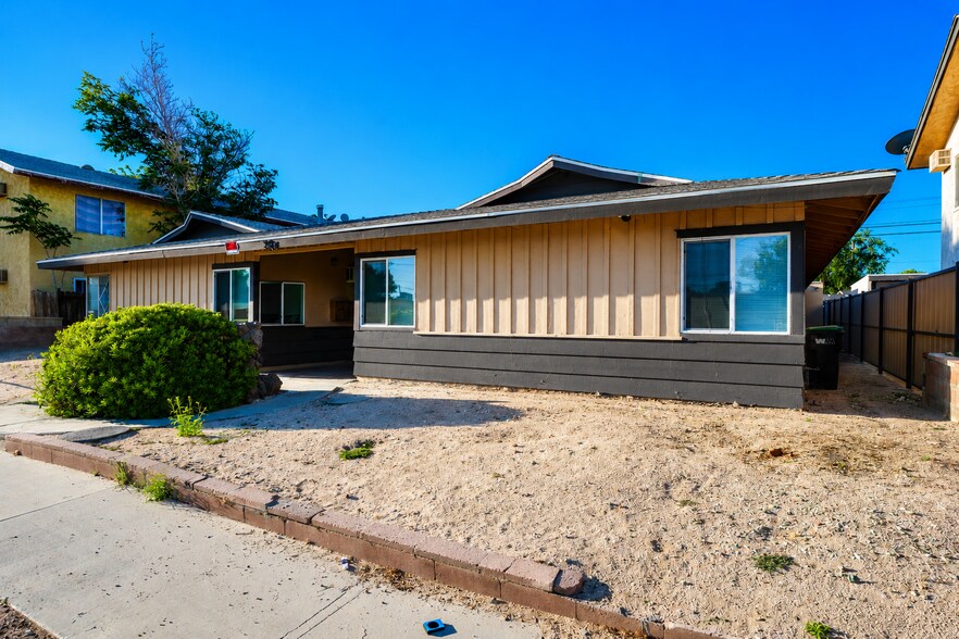 342 E Lancaster Blvd, Lancaster, CA à vendre - Photo du bâtiment - Image 2 de 11