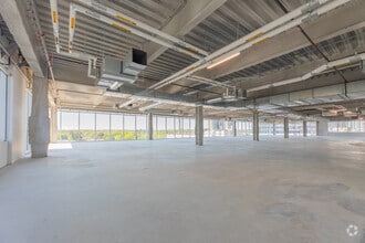 345 King St W, Kitchener, ON for lease Interior Photo- Image 2 of 6