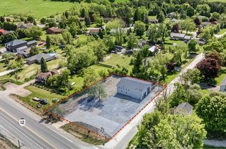 Plus de détails pour 22990 Highway 12/7, Brock, ON - Commerce de détail à vendre