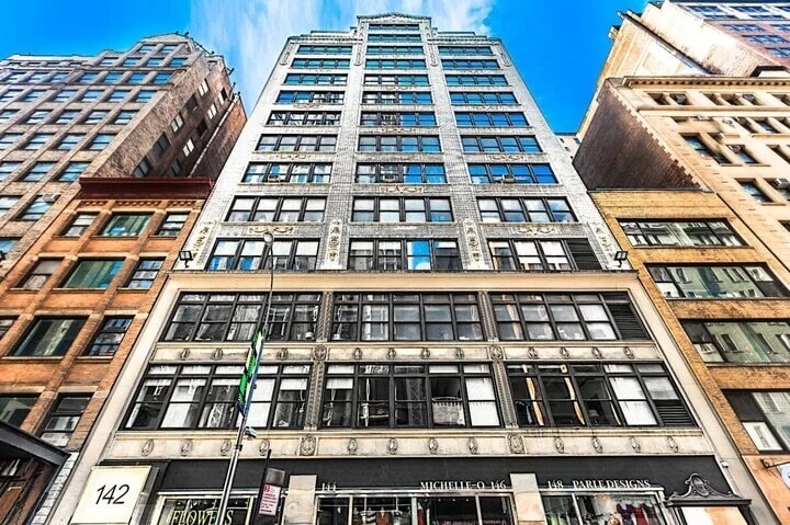 142-148 W 36th St, New York, NY for lease - Building Photo - Image 2 of 10