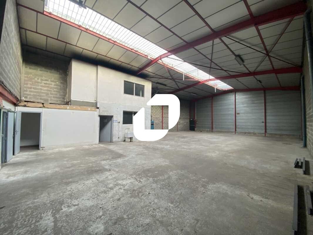 Flex in SAINT-OUEN-L'AUMONE for lease Interior Photo- Image 1 of 10