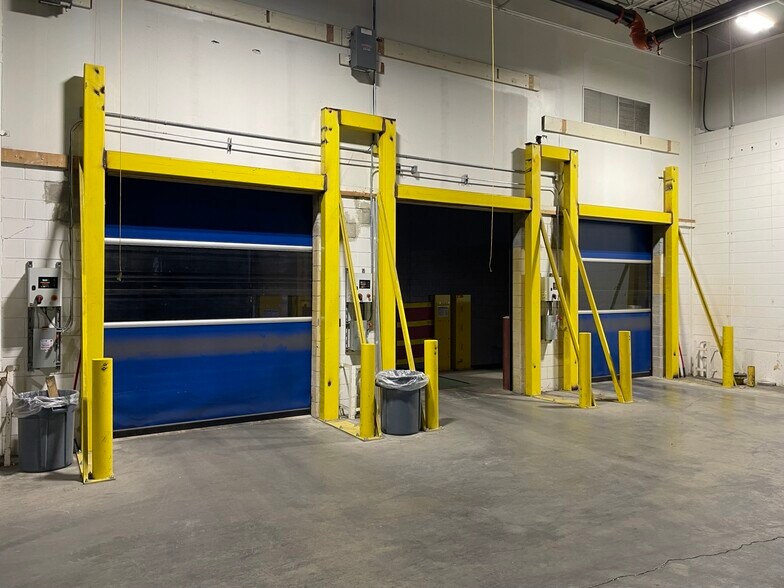 606 Parkway Blvd, Two Rivers, WI à louer - Photo intérieure - Image 3 de 17