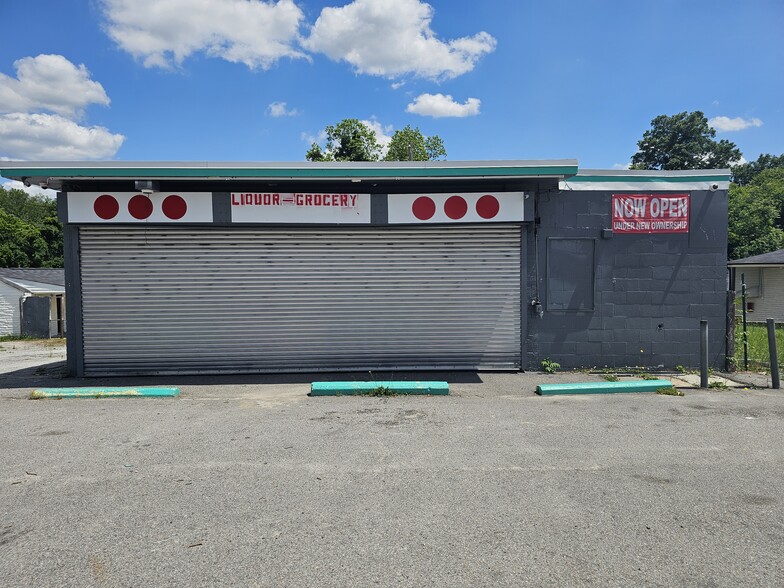 2324 Two Notch Rd, Columbia, SC for sale - Building Photo - Image 1 of 1