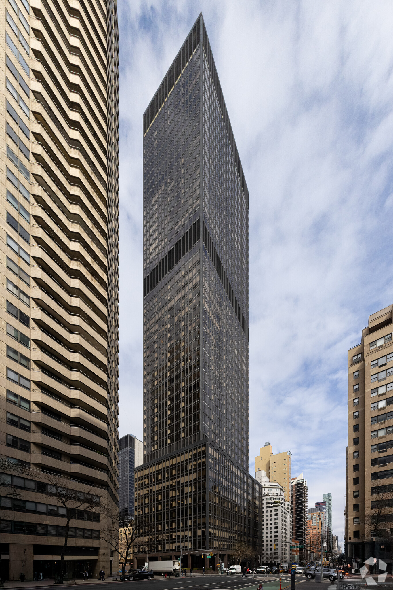 1 Dag Hammarskjold Plz, New York, NY for lease Primary Photo- Image 1 of 20