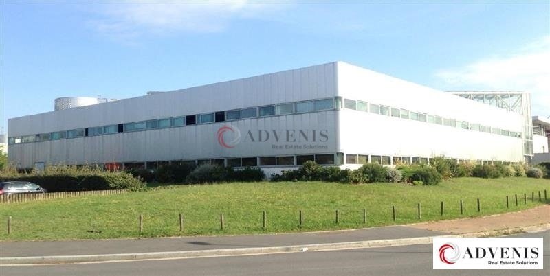 Office in Bordeaux for lease - Building Photo - Image 2 of 12