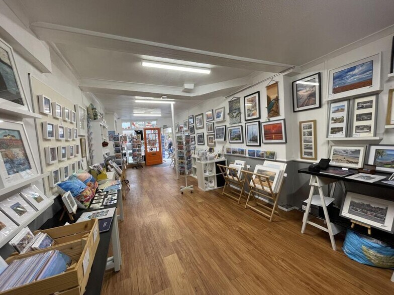 93 93A High St, Hythe à vendre - Photo du bâtiment - Image 2 de 14