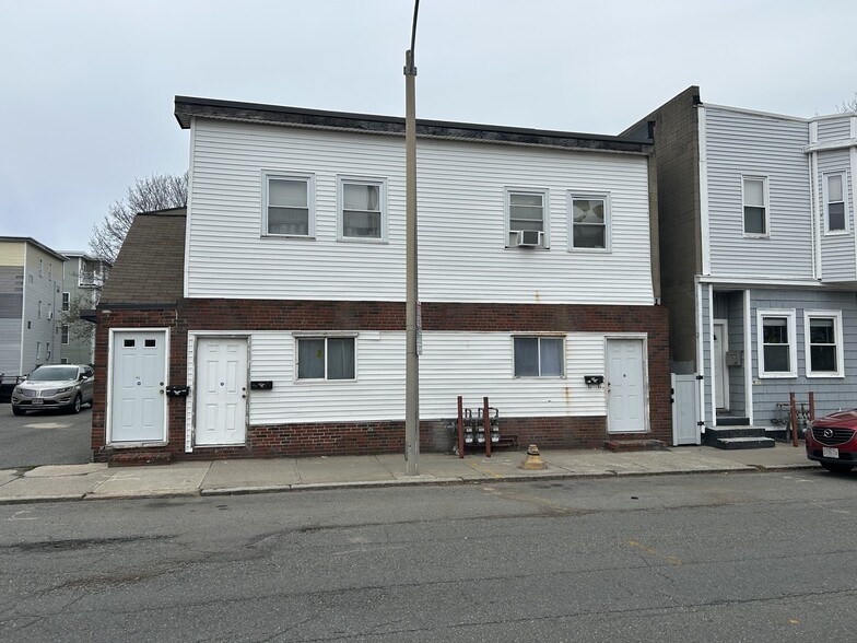 43-45 Cross St, Somerville, MA for sale - Primary Photo - Image 1 of 6