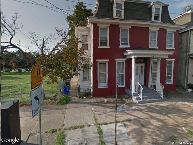 352 E Broad St, Burlington, NJ à vendre - Photo du bâtiment - Image 1 de 1