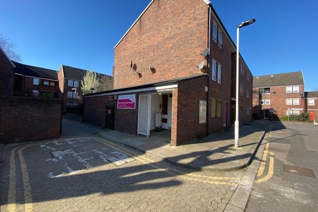 1 James Close, Londres à louer Photo principale- Image 1 de 3