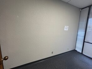 10737 W Gateway Blvd, El Paso, TX à louer Photo intérieure- Image 2 de 16