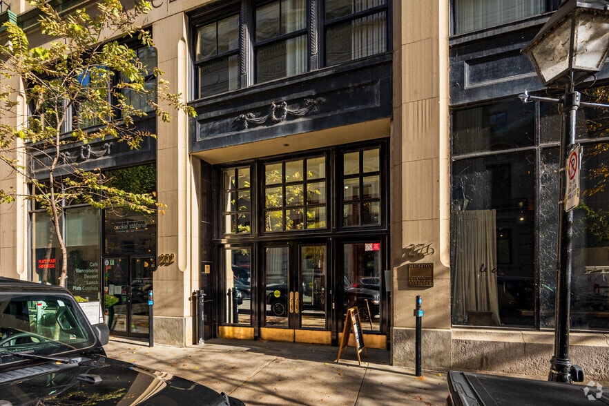 276-288 Rue Saint-Jacques, Montréal, QC for lease - Building Photo - Image 2 of 11