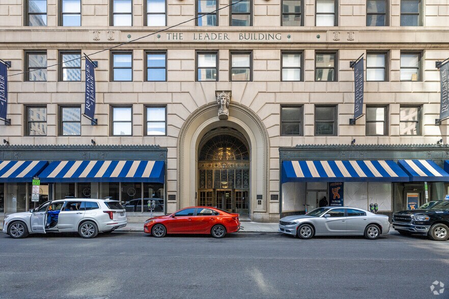 526 Superior Ave E, Cleveland, OH à louer - Photo du bâtiment - Image 2 de 27