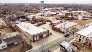 More details for 111 E Liberty St, Pilot Point, TX - Retail for Sale