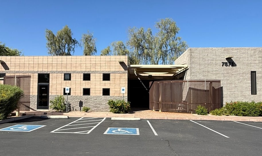 7571 S Willow Dr, Tempe, AZ à louer Photo du bâtiment- Image 1 de 20