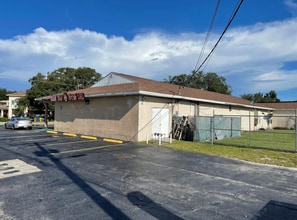 1301 Kingsway Rd, Brandon, FL for lease Interior Photo- Image 2 of 5