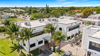 914 NW 6th St, Fort Lauderdale, FL for lease Interior Photo- Image 2 of 20