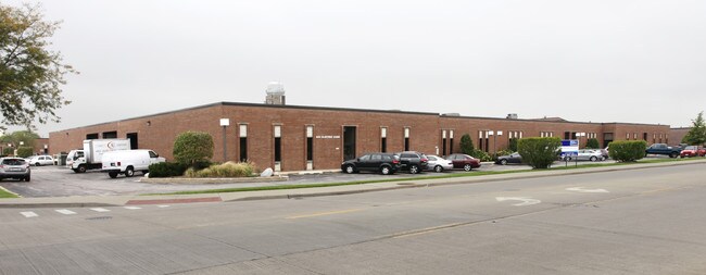 More details for 5601-5631 W Howard St, Niles, IL - Industrial for Lease