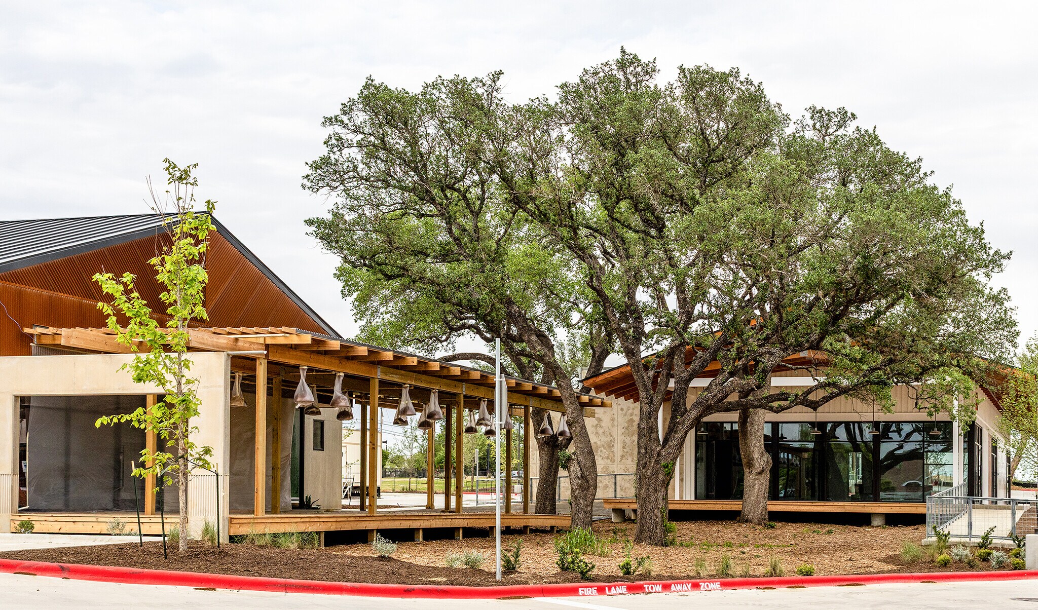 10880 E Crystal Falls Pky, Leander, TX for lease Primary Photo- Image 1 of 11