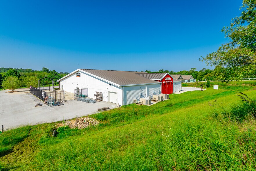 9814 E Brainerd Rd, Ooltewah, TN for sale - Building Photo - Image 2 of 19