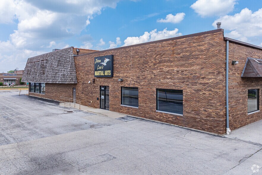 14355 S La Grange Rd, Orland Park, IL à louer - Photo du bâtiment - Image 2 de 4