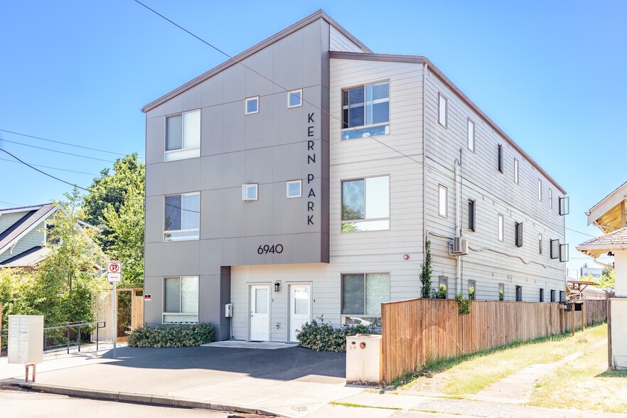 6930-6940 SE Long St, Portland, OR for sale - Building Photo - Image 3 of 17