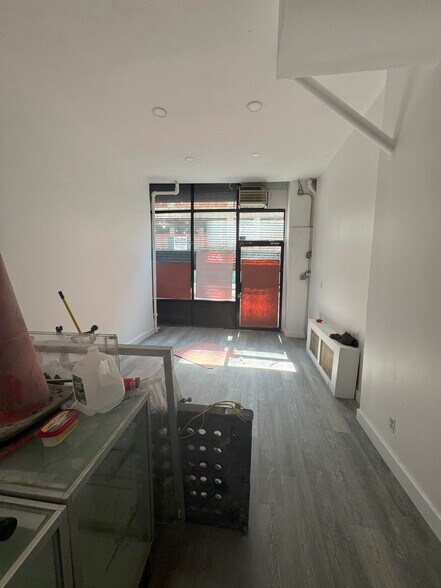 359 W 54th St, New York, NY for lease - Building Photo - Image 2 of 14