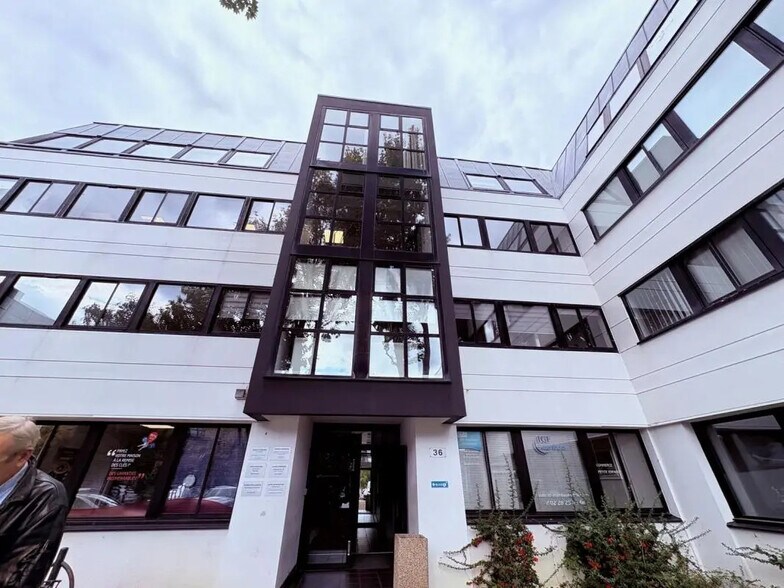 Bureau dans Orvault à louer - Photo du bâtiment - Image 1 de 13