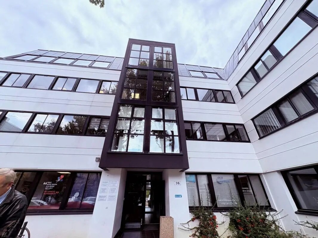 Bureau dans Orvault à louer Photo du bâtiment- Image 1 de 14