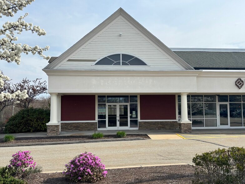 33 Fieldstone Cmn, Tolland, CT à louer - Photo principale - Image 2 de 5