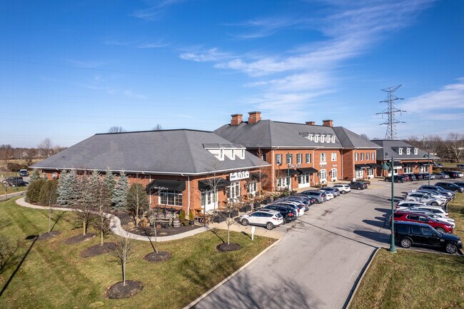 Plus de détails pour 925 N State St, Westerville, OH - Commerce de détail à louer