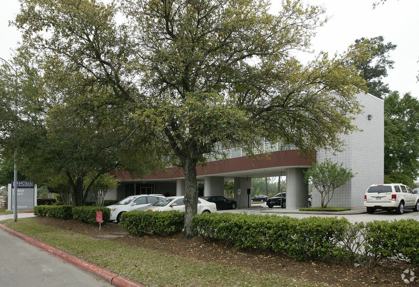 9950 Memorial Blvd, Humble, TX à louer - Photo du bâtiment - Image 2 de 2