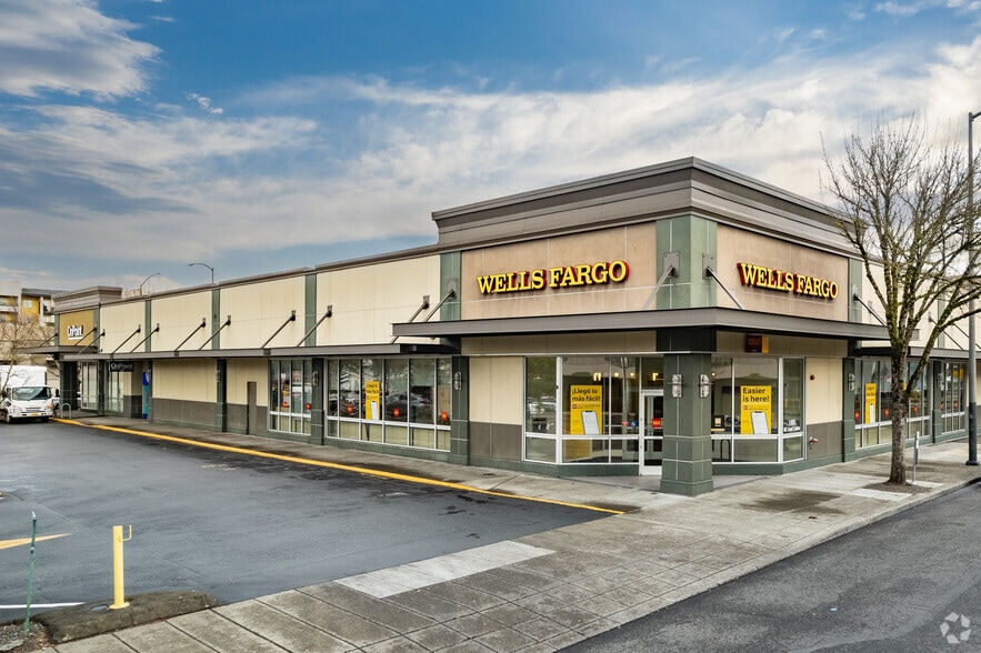 1100 NE Broadway St, Portland, OR for lease - Building Photo - Image 1 of 9