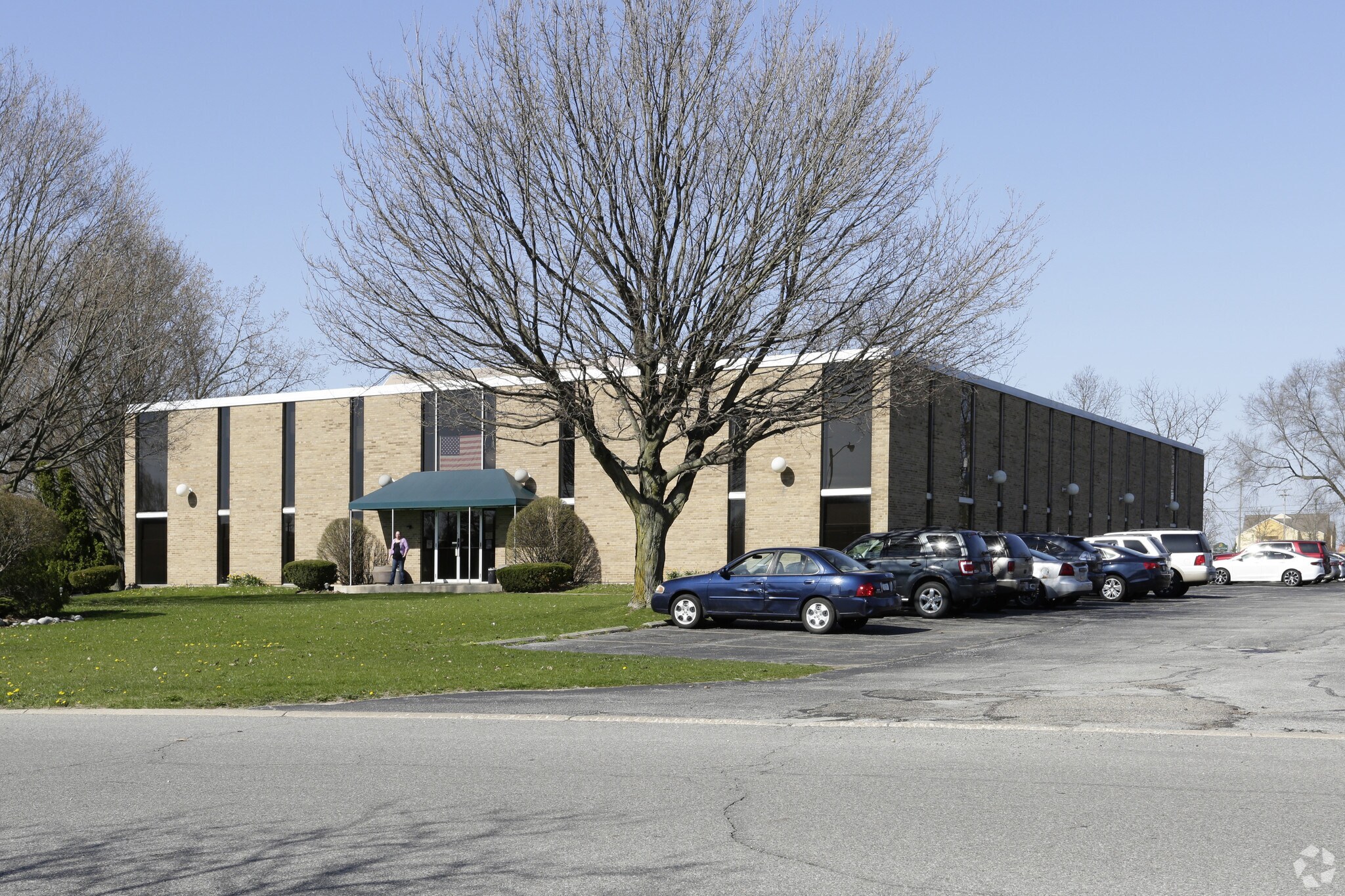 1657 Commerce Dr, South Bend, IN à louer Photo principale- Image 1 de 28