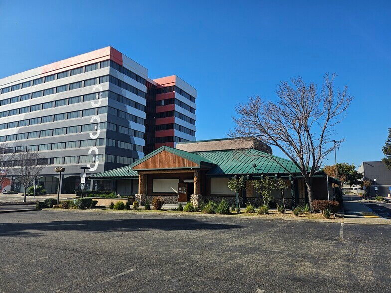 405 Hegenberger Rd, Oakland, CA à louer - Photo du bâtiment - Image 1 de 5