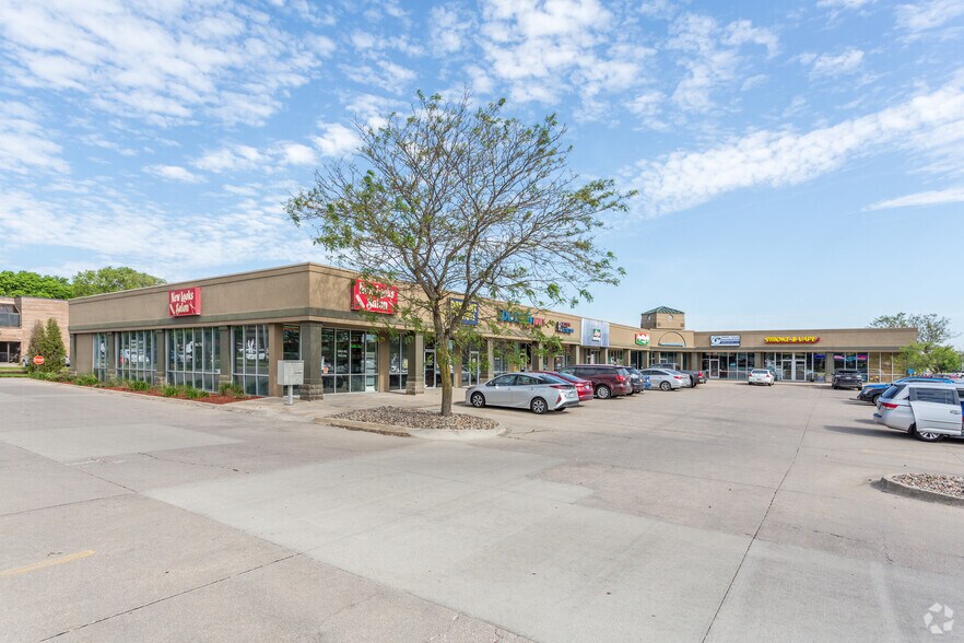 502 N Ankeny Blvd, Ankeny, IA à louer - Photo du bâtiment - Image 2 de 4