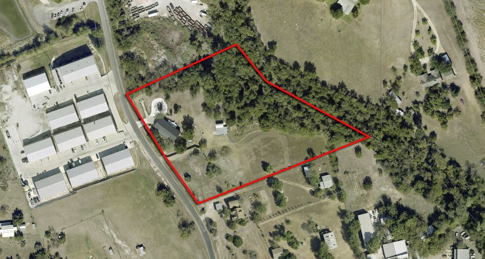 677 Lemens Ave, Hutto, TX à vendre - Aérien - Image 2 de 5