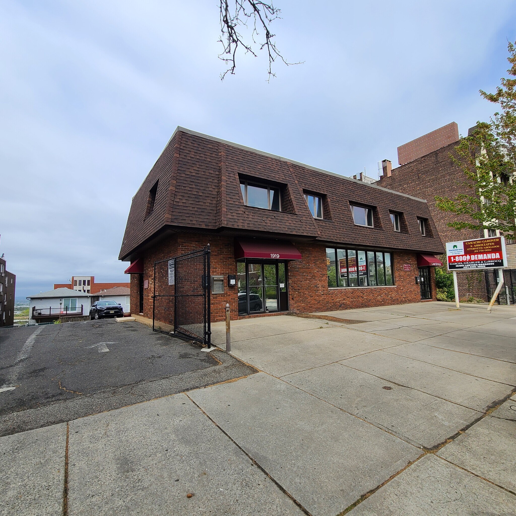 1919 Jf Kennedy Blvd, North Bergen, NJ for lease Interior Photo- Image 1 of 11