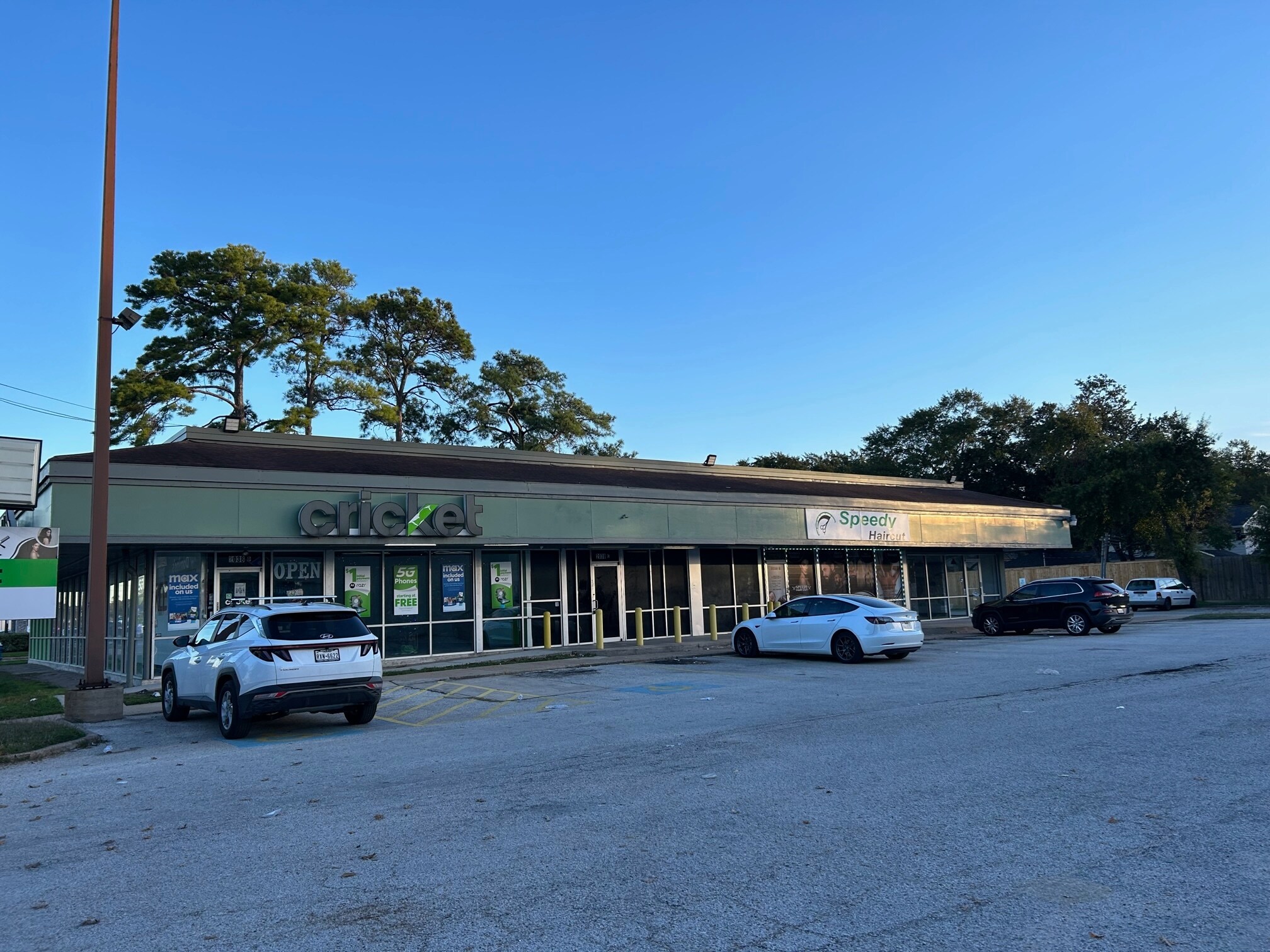 2038 N Gessner Rd, Houston, TX for lease Building Photo- Image 1 of 1