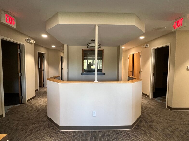 2 Lorenz Industrial Pky, Ledyard, CT for lease - Interior Photo - Image 2 of 7