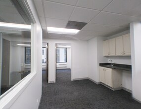 100 N LaSalle St, Chicago, IL for lease Interior Photo- Image 2 of 5