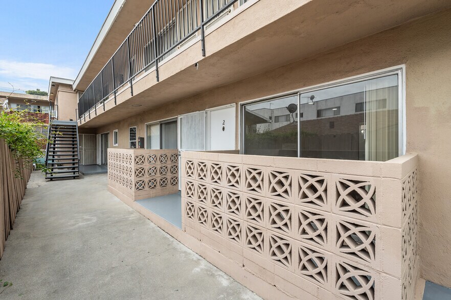 7550 Fountain Ave, West Hollywood, CA à vendre - Photo du bâtiment - Image 2 de 28