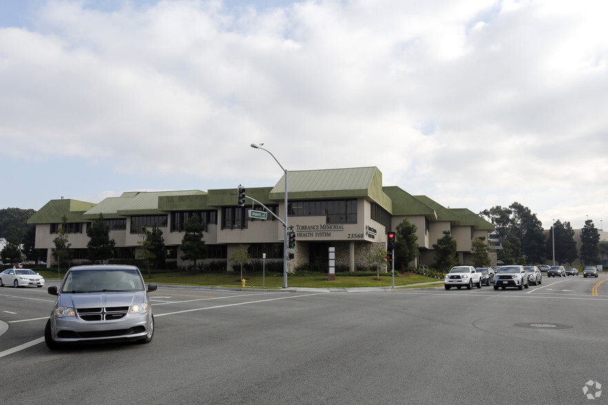 23560 Madison St, Torrance, CA for lease - Building Photo - Image 1 of 4