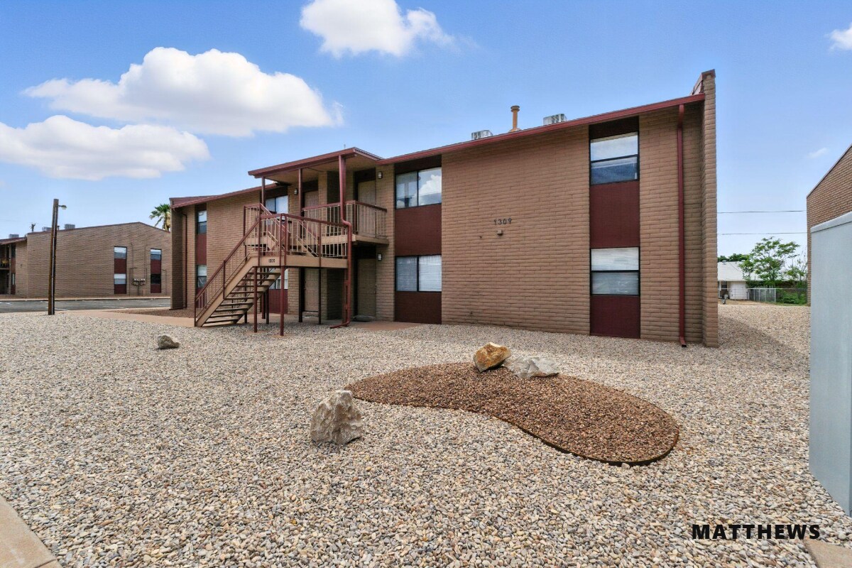 1301 Filmore Ave, Alamogordo, NM à vendre Photo principale- Image 1 de 11