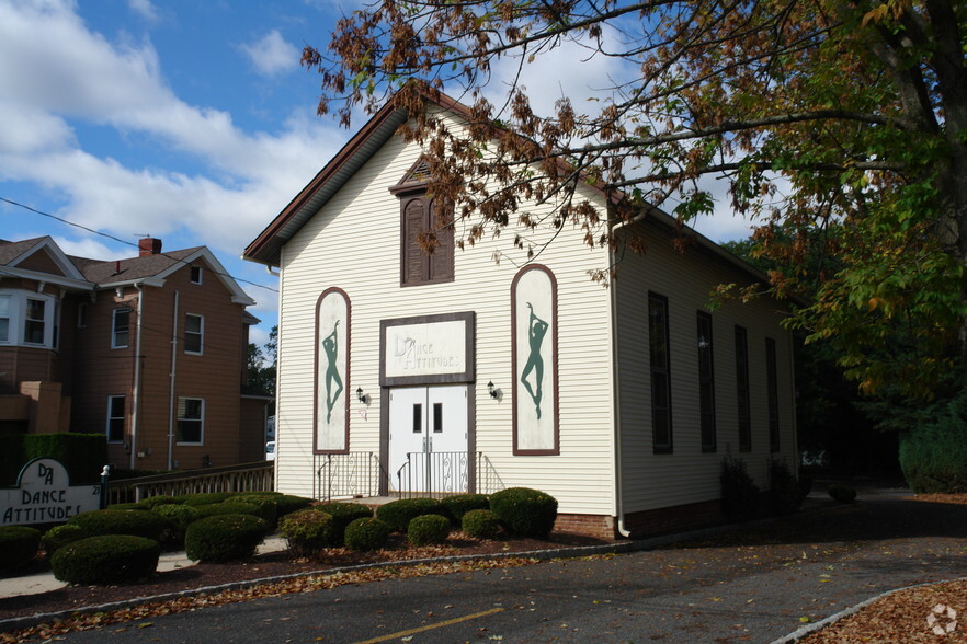 21 N Main St, Marlboro, NJ for sale - Primary Photo - Image 1 of 1