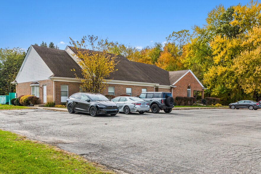 8984 E US Highway 20, New Carlisle, IN à vendre - Photo du bâtiment - Image 2 de 9