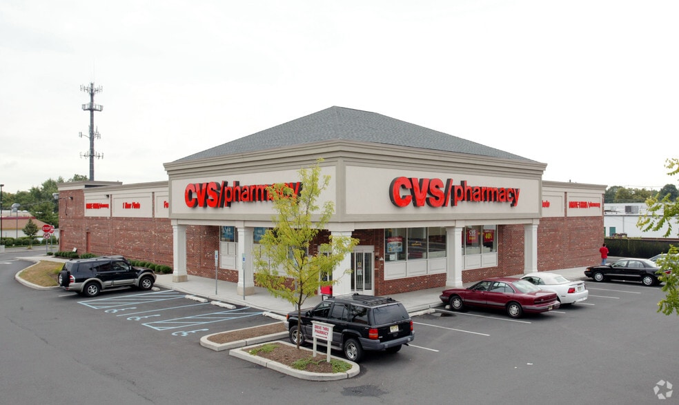 301-329 North Ave, Garwood, NJ for lease - Building Photo - Image 3 of 8