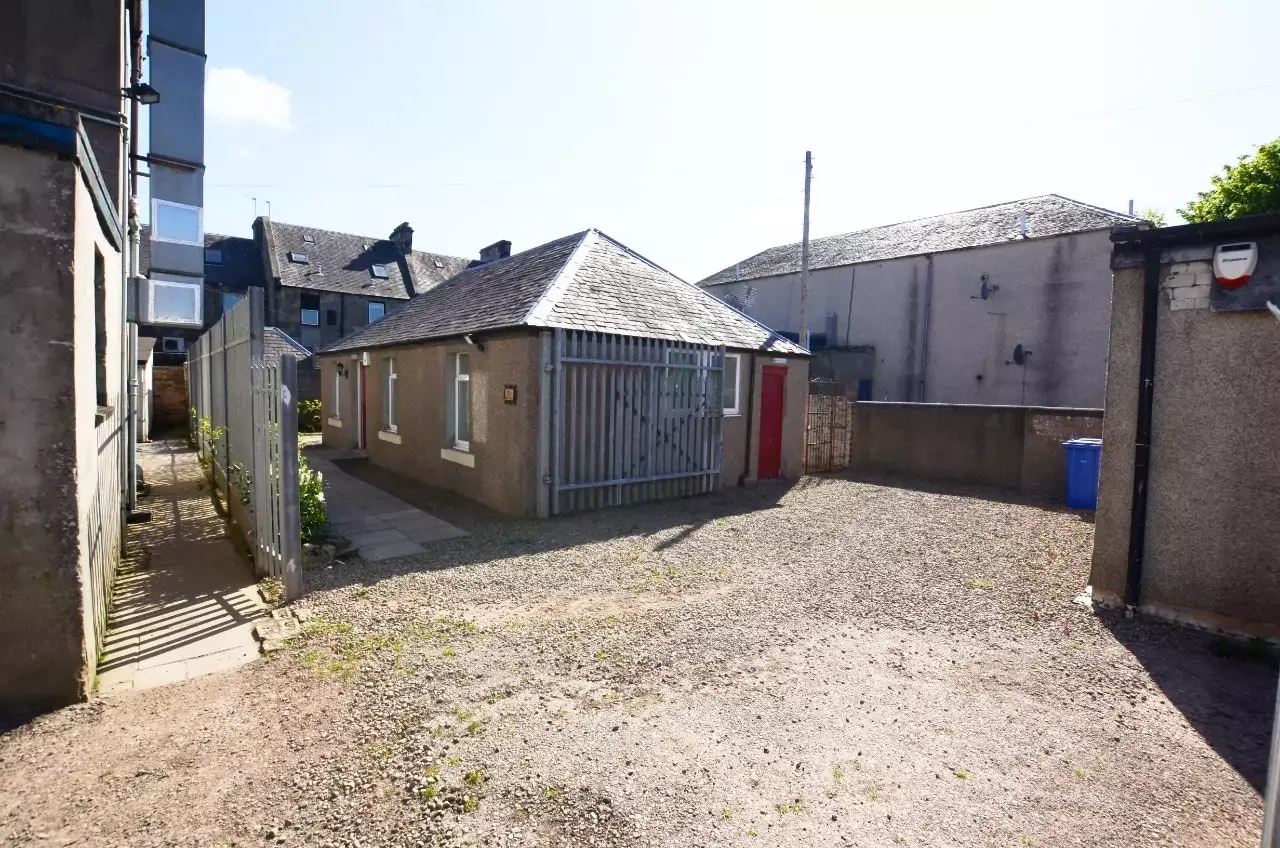 19C Greendykes Rd, Broxburn for lease Primary Photo- Image 1 of 7